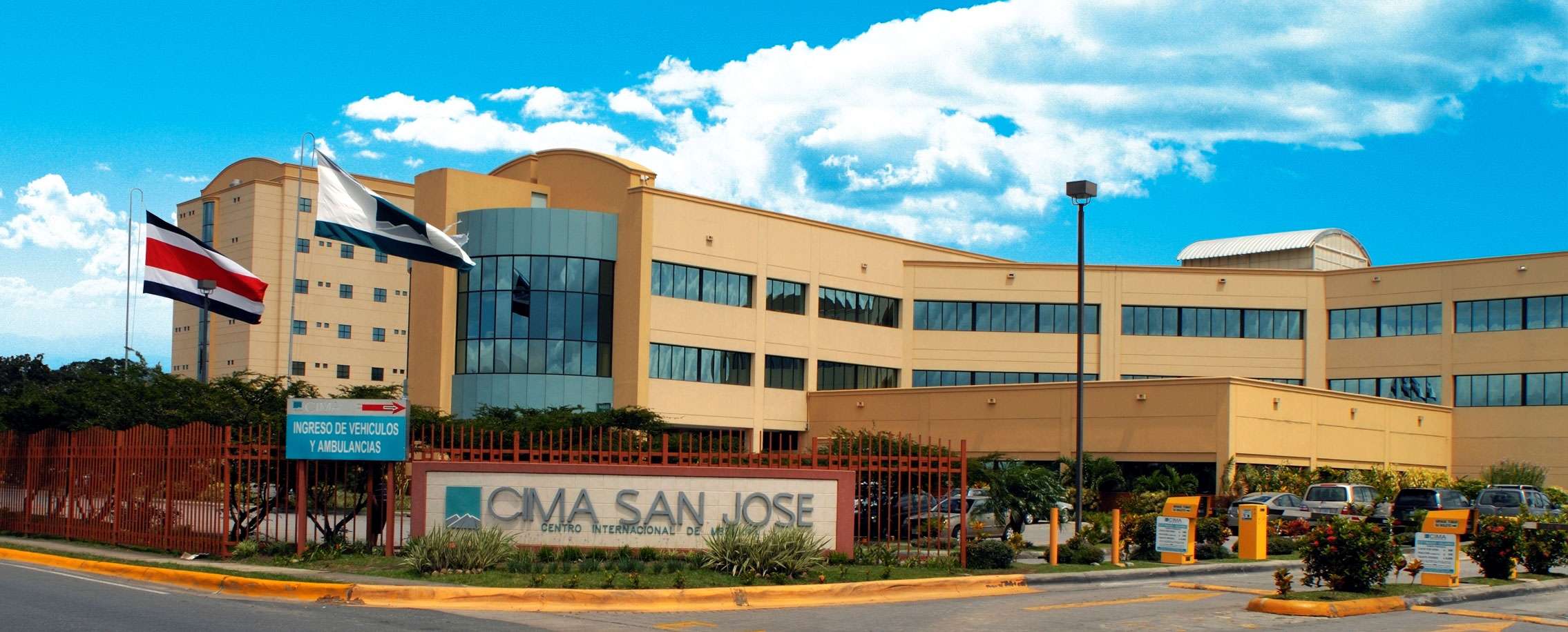 Hospital CIMA Escazú: Dental Implants in Costa Rica